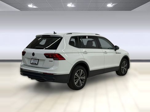 Used 2024 Volkswagen Tiguan Wolfsburg Edition AWD/4WD image 6