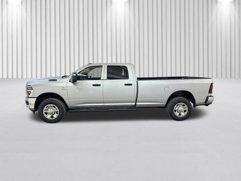 New 2026 RAM 3500 Tradesman w/ Chrome Appearance Group A AWD/4WD image 8