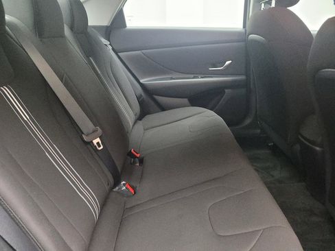 Used 2023 Hyundai Elantra SEL w/ Convenience Package FWD image 19