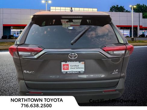 Used 2023 Toyota RAV4 LE image 10