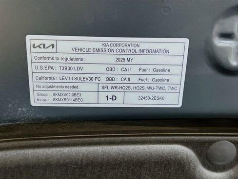 Certified 2025 Kia Soul LX image 31