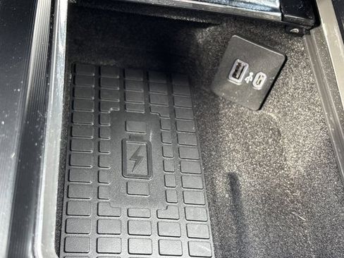 Used 2023 Lincoln Corsair FWD w/ Equipment Group 101A image 35