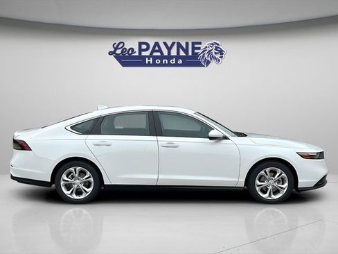 Used 2025 Honda Accord LX image 4