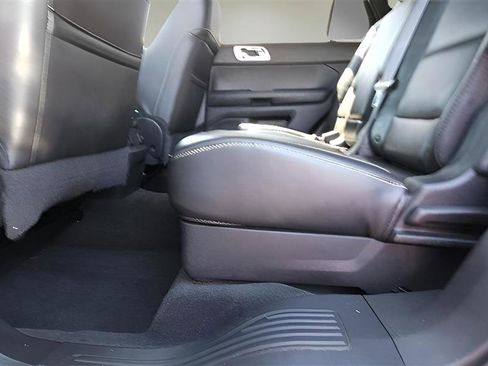 Used 2014 Ford Explorer Sport w/ Equipment Group 401A AWD/4WD image 18