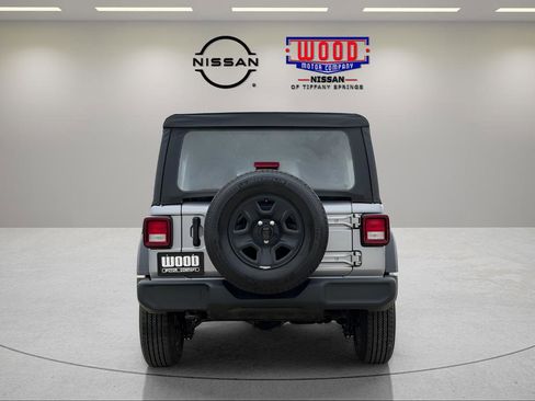 Used 2021 Jeep Wrangler Unlimited Sport image 4