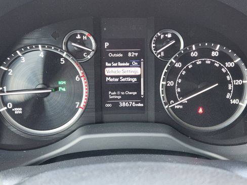 Used 2023 Lexus GX 460 Premium w/ Premium Package AWD/4WD image 15