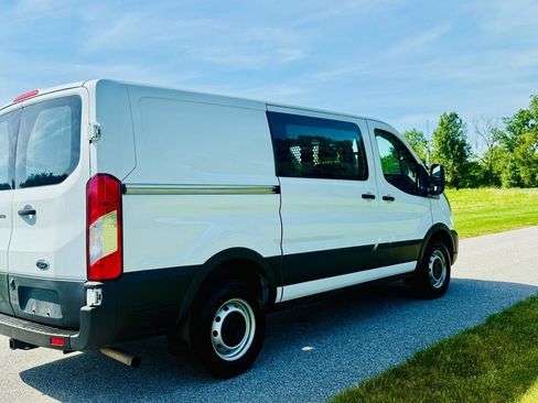 Used 2020 Ford Transit 250 Low Roof RWD image 6