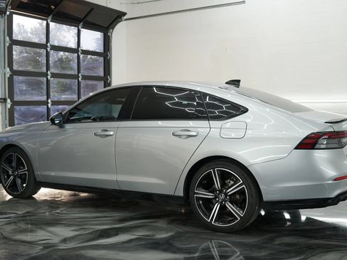 Used 2024 Honda Accord Sport image 39