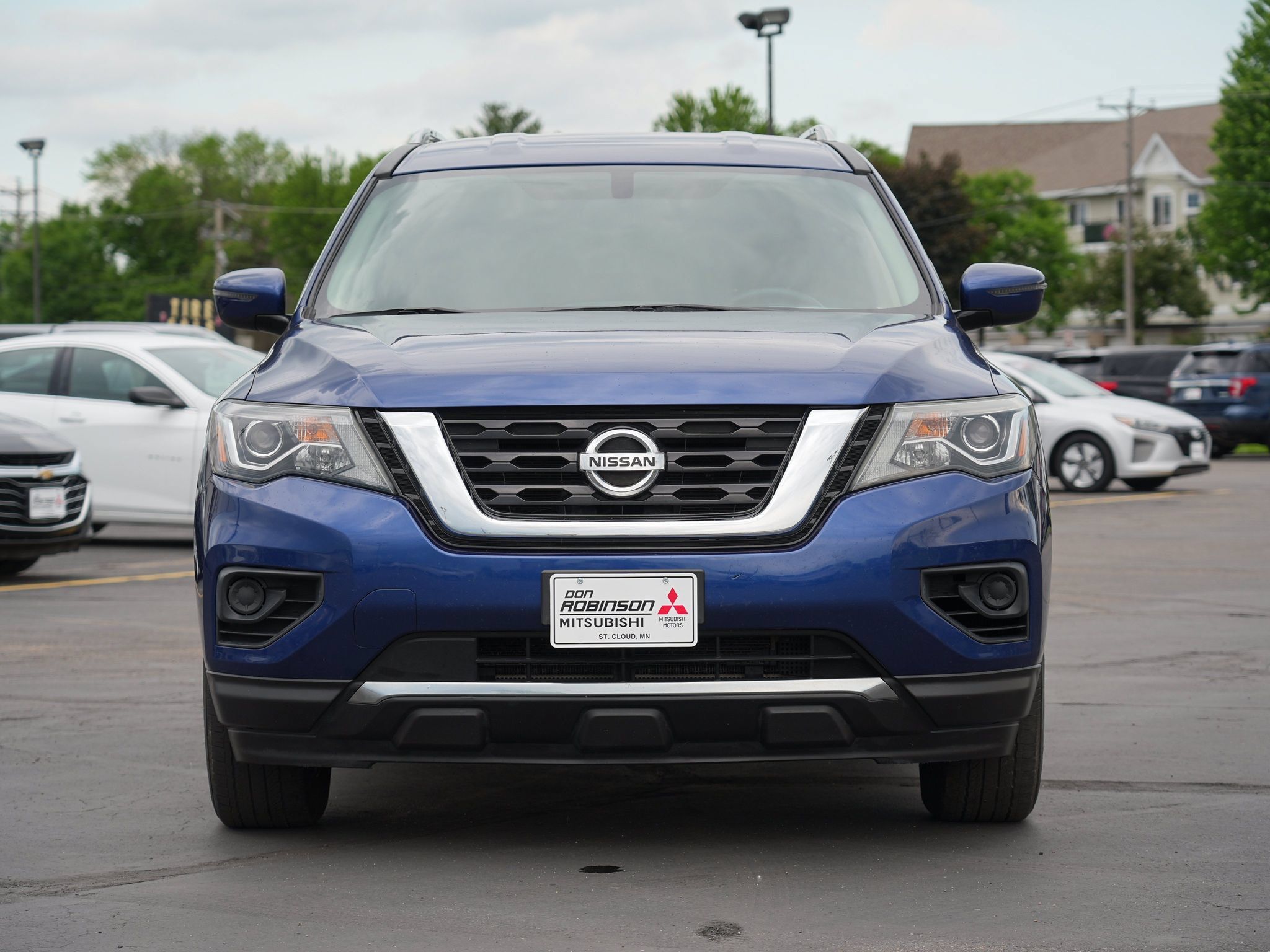 Used 2020 Nissan Pathfinder S AWD/4WD image 9