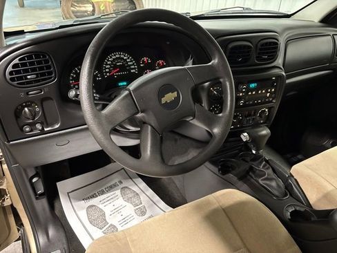 Used 2006 Chevrolet TrailBlazer LS w/ LS Preferred Equipment Group AWD/4WD image 15