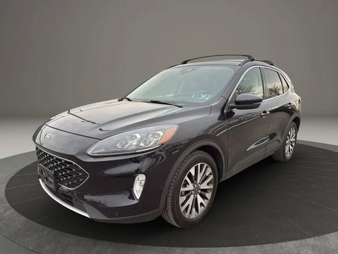 Used 2020 Ford Escape Titanium AWD/4WD image 1