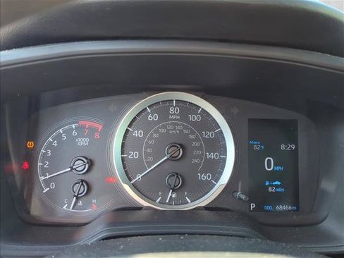 Used 2021 Toyota Corolla LE FWD image 15