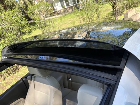 Used 2012 Volkswagen Eos Komfort FWD image 23
