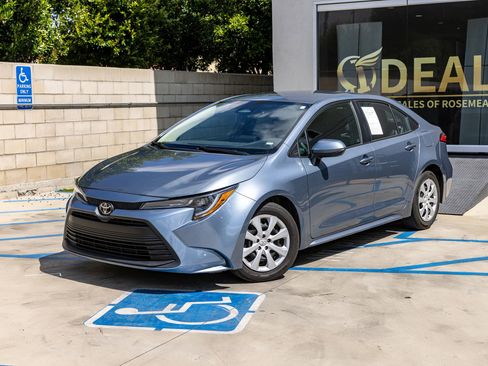 Used 2023 Toyota Corolla LE FWD image 6