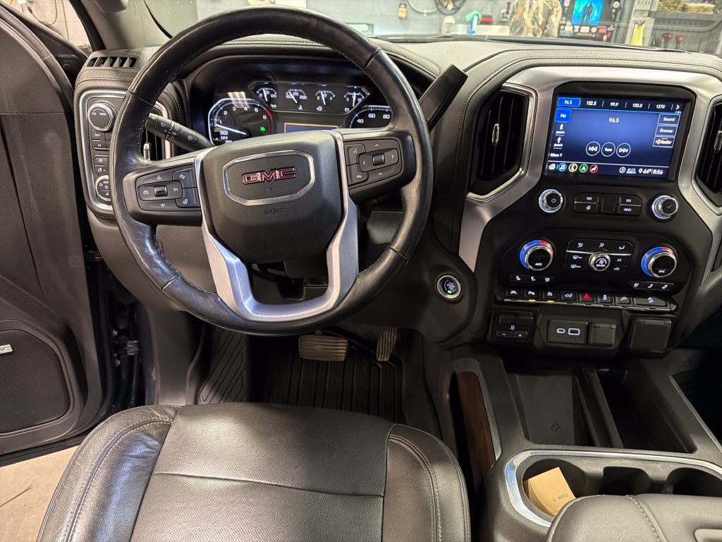 Used 2020 GMC Sierra 1500 SLT w/ SLT Premium Plus Package AWD/4WD image 5