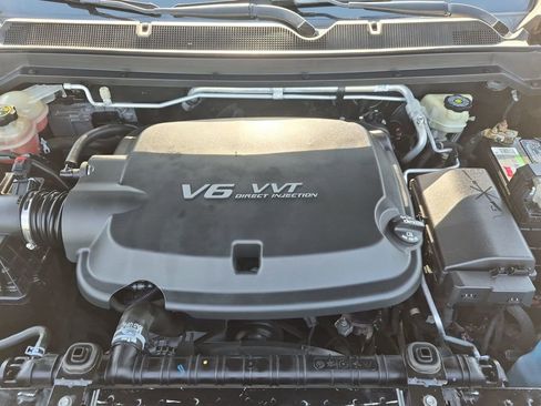 Used 2017 Chevrolet Colorado LT w/ Luxury Package, Chrome RWD image 25