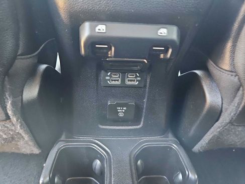 Used 2021 Jeep Gladiator Mojave AWD/4WD image 8