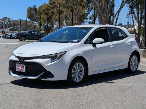 Used 2025 Toyota Corolla SE FWD image 11