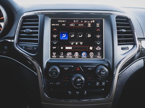 Used 2015 Jeep Grand Cherokee Overland image 5