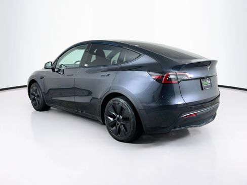 Used 2025 Tesla Model Y Long Range RWD image 5