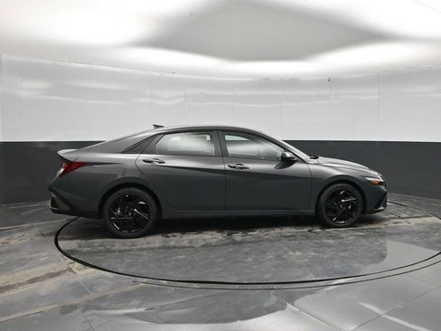 New 2026 Hyundai Elantra SEL Sport FWD image 9