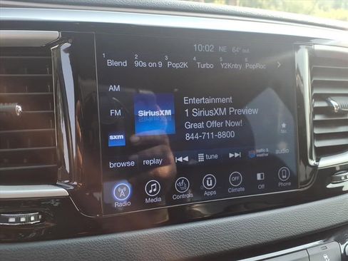 Used 2017 Chrysler Pacifica Touring-L w/ Tire & Wheel Group image 24