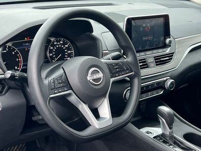 Used 2025 Nissan Altima 2.5 SV