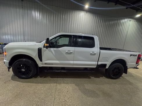 Used 2024 Ford F250 Lariat w/ Lariat Ultimate Package AWD/4WD image 2