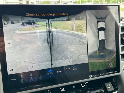 Used 2023 Toyota Tundra Platinum image 33