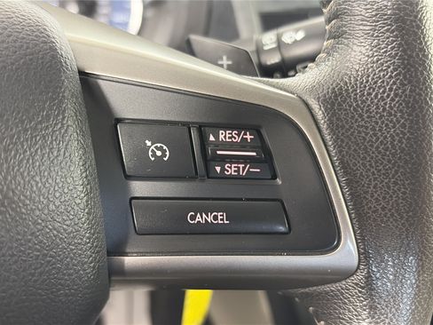 Used 2015 Subaru Crosstrek 2.0i Limited w/ Popular Package #2 AWD/4WD image 31