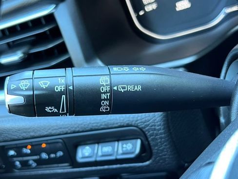Used 2021 GMC Yukon Denali w/ Denali Premium Package AWD/4WD image 23