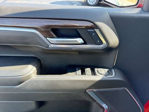 Used 2025 Chevrolet Silverado 1500 LT RWD image 23