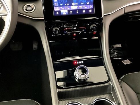 New 2025 Jeep Grand Cherokee L Altitude image 7