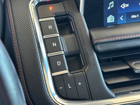 Used 2022 Chevrolet Tahoe RST w/ Sport Performance Package AWD/4WD image 25