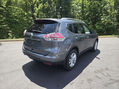 Used 2015 Nissan Rogue SV w/ SV Moonroof Package