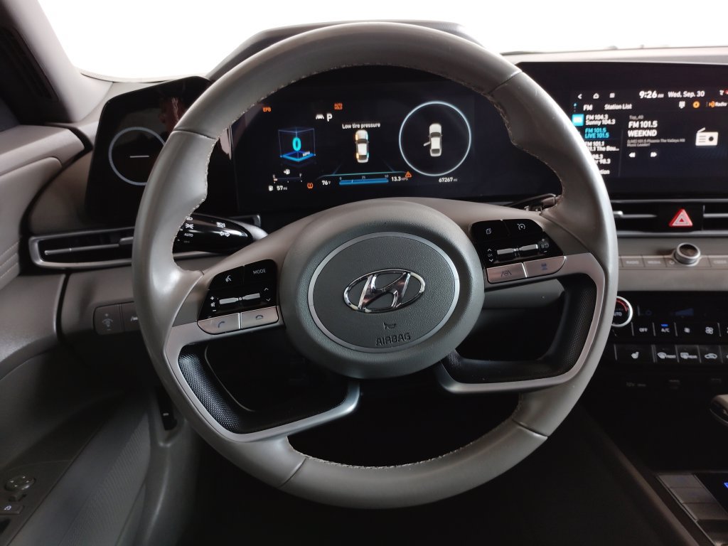 Used 2023 Hyundai Elantra SEL w/ Convenience Package FWD image 22
