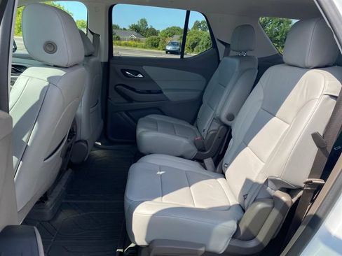 Used 2020 Chevrolet Traverse LT w/ LT Premium Package FWD image 20