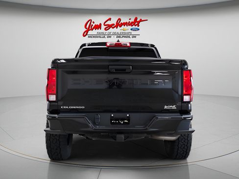 Used 2024 Chevrolet Colorado Trail Boss w/ Advanced Trailering Package AWD/4WD image 5