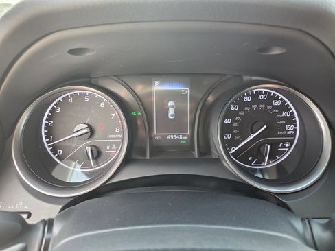 Used 2024 Toyota Camry SE w/ Convenience Package FWD image 31