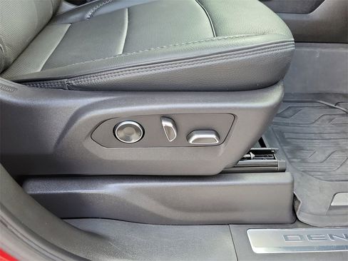 Used 2024 GMC Sierra 2500 Denali w/ Denali Reserve Package image 93