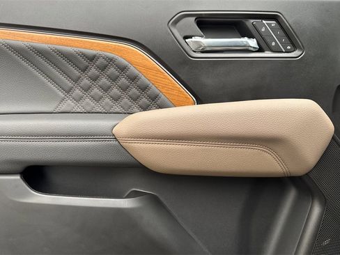 New 2026 GMC Canyon Denali image 9