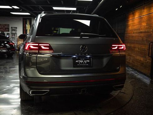 Used 2021 Volkswagen Atlas SE w/ Towing Package FWD image 6
