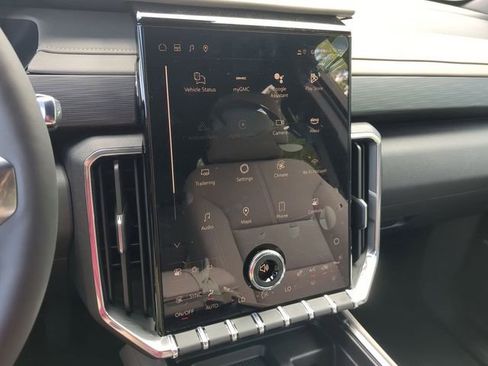 New 2025 GMC Acadia Elevation image 30