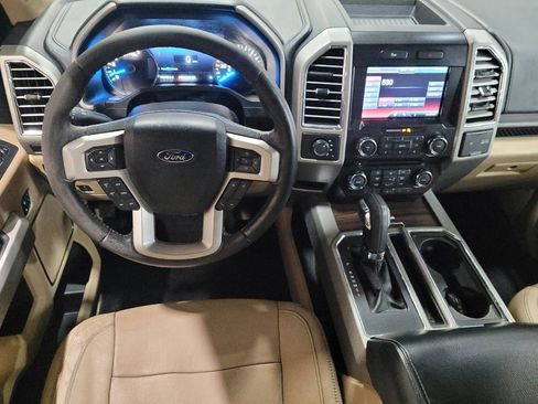 Used 2015 Ford F150 Lariat image 22