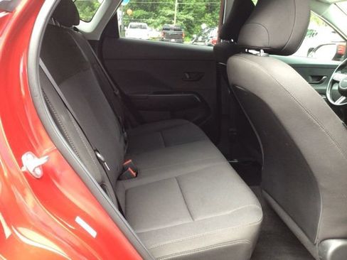 Used 2025 Hyundai Kona SEL AWD/4WD image 19