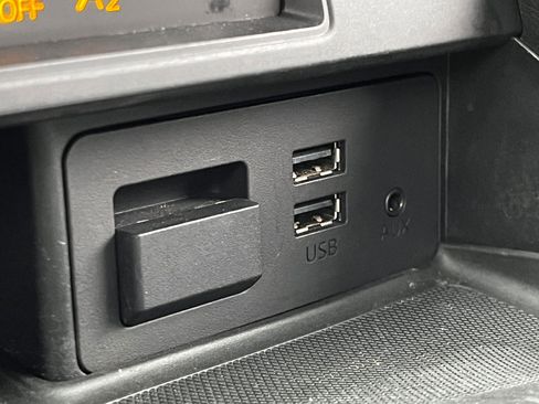 Used 2017 MAZDA MX-5 Miata Club image 31