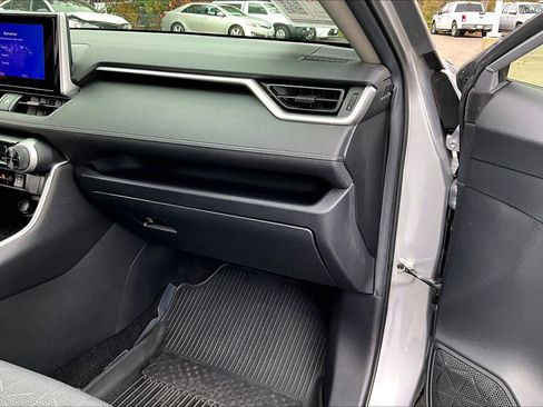 Certified 2023 Toyota RAV4 XLE image 18