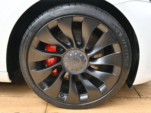 Used 2022 Tesla Model 3 Performance AWD/4WD image 13