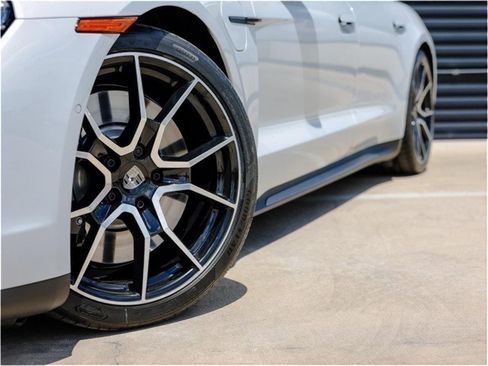 New 2025 Porsche Taycan Turbo image 12