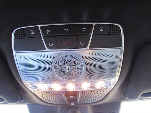 Used 2018 Mercedes-Benz S 560 4MATIC Sedan image 24